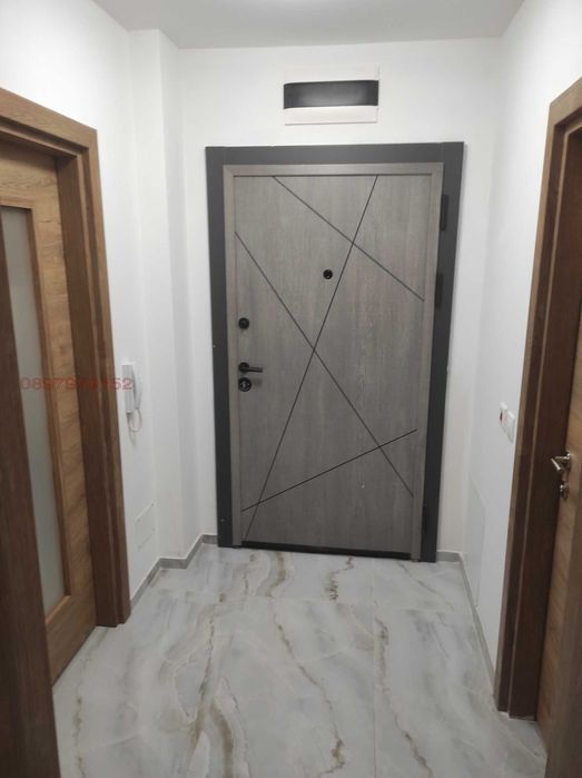 Дава се под наем Двустаен апартамент в София, Връбница 1 - 62 кв.м за 612 € - Снимка #12