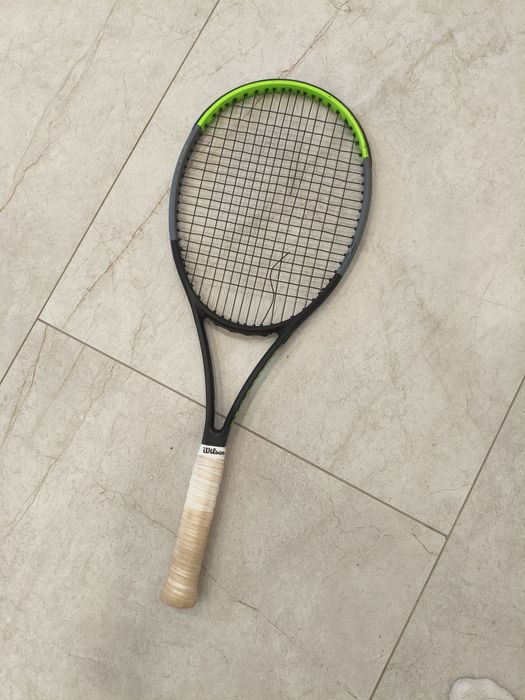 Wilson Blade v7 98, 16/19, 305, грип 3