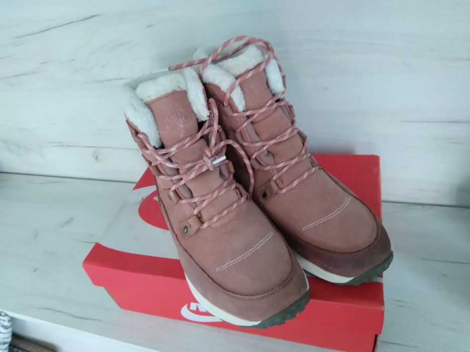 Изключително качествени като нови боти размер 40- 60евро