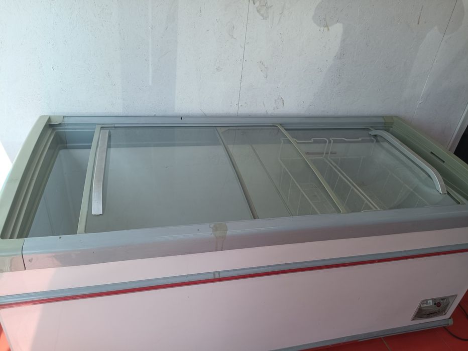 Продам морозильник