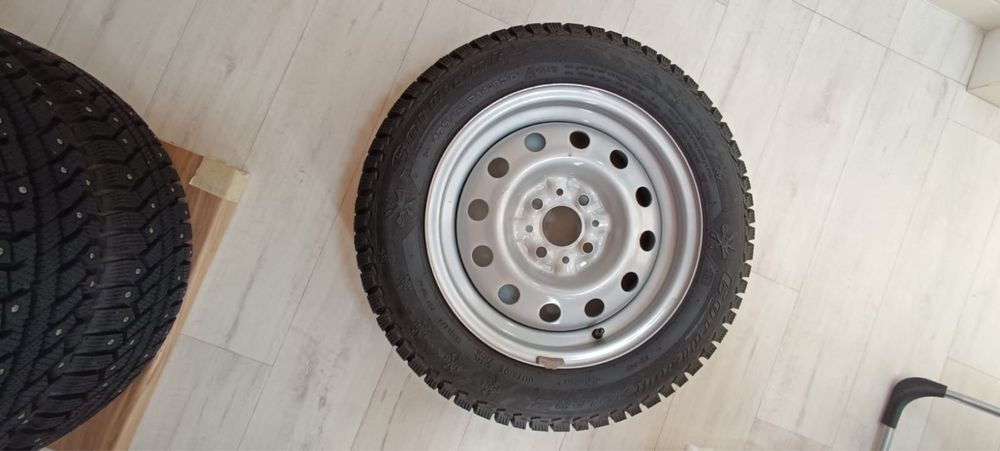 Продам колеса 175/65 R14