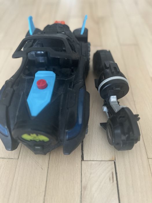 Кола и мотор Батман