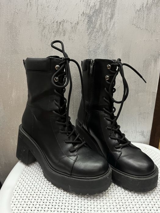 Кожени Боти Guess