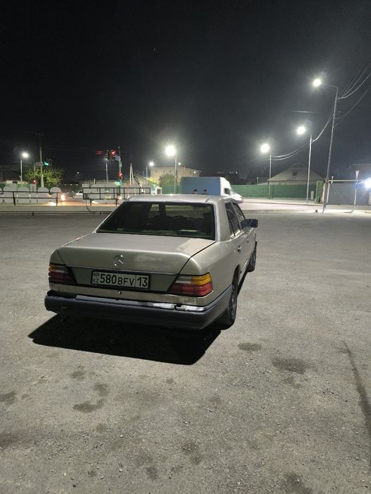 Мерс 124 срочно срочно