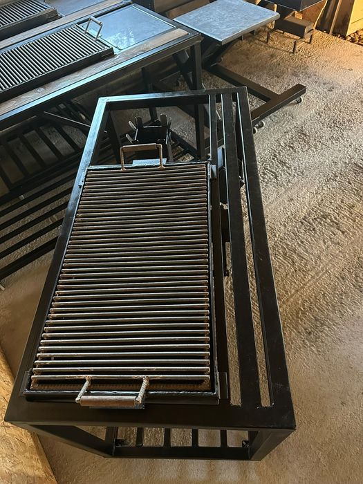 Gratar gradina pe roți