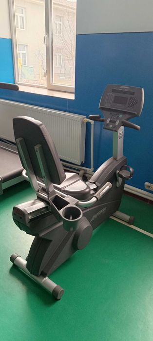 Lichidare Sală Fitness – Echipamente Profesionale (Life Fitness,Toorx)