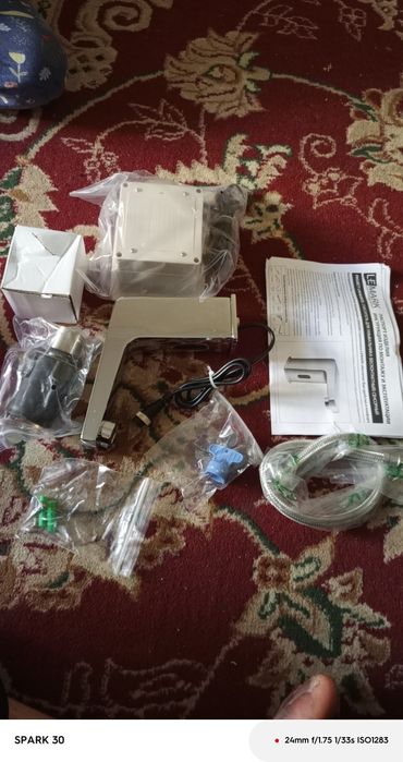 смеситель сенсорный лемарк  новый