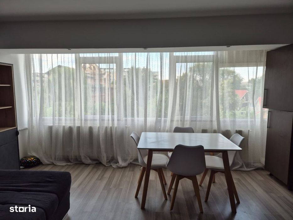 Se oferă spre închiriere apartament 3 camere, 70 mp, mobilat și utilat