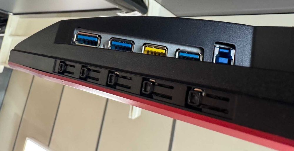 Настолен Компютър ACPI + Монитор AOC 24g2su