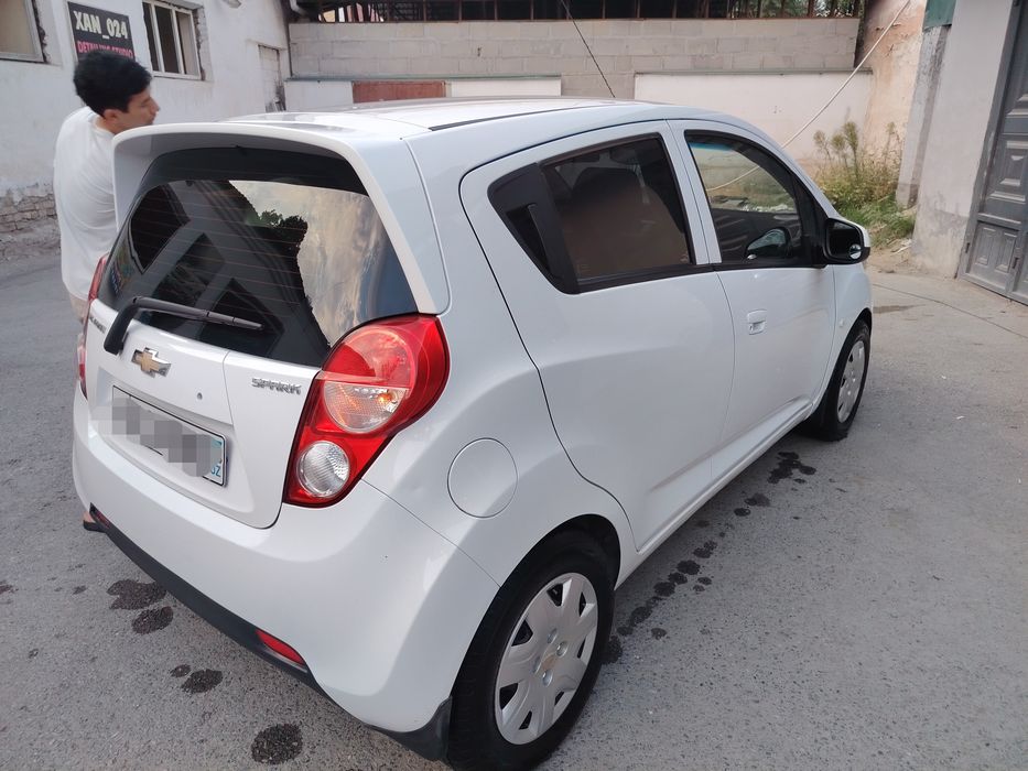 2018 yil Spark 2poz sotiladi Holati alo