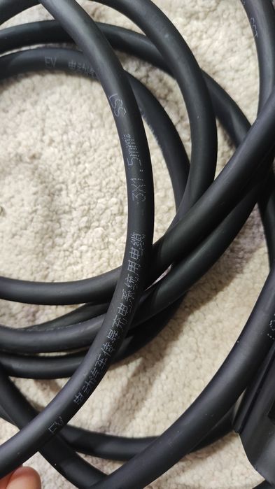 Продам удлинитель на 4 розетки со шнуром 5 метров 3*1.5мм