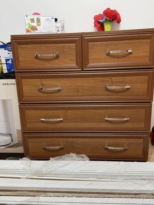 Продам спальный гарнитур