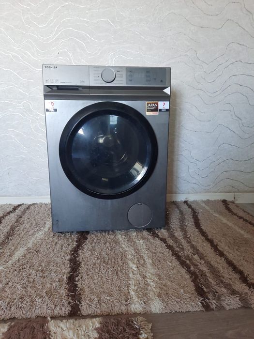 Продам стиральную машину почти новую