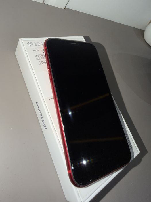 Iphone 11 в хорошем состоянии.