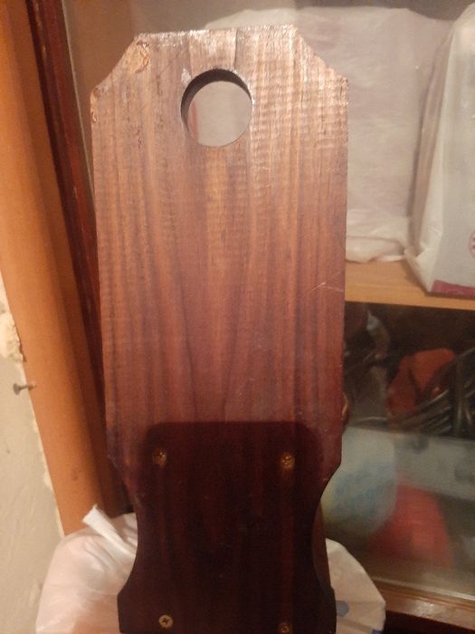 продаю полку для цветов