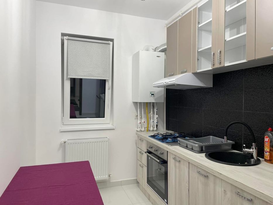 Inchiere apartament 2 camere decomandat
