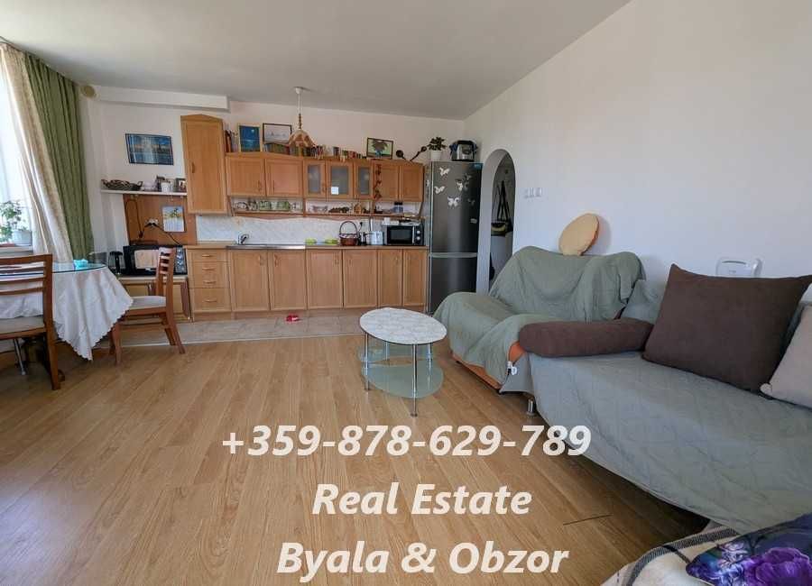 Продава се Двустаен апартамент в Бяла - 62 кв.м за 1017 €/кв.м - Снимка #2