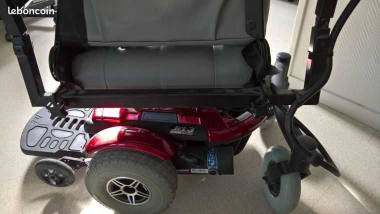 Fotoliu rulant electric pt persoane cu dizabilitati