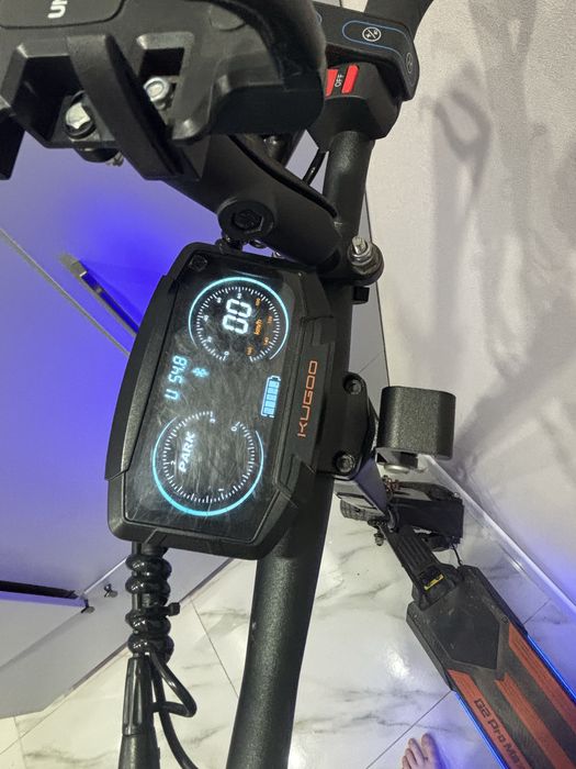 продам электросамокат g2 pro max +
