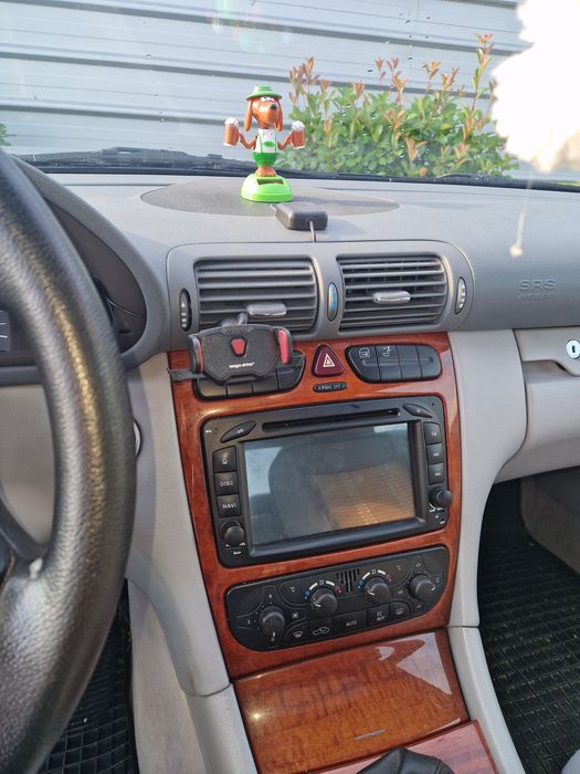 Vind Mercedes  C 200  Kompresor