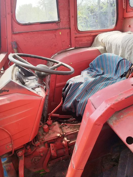 Tractor U445 disponibil