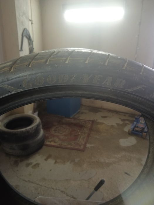 Продам бу покрышку Good Year