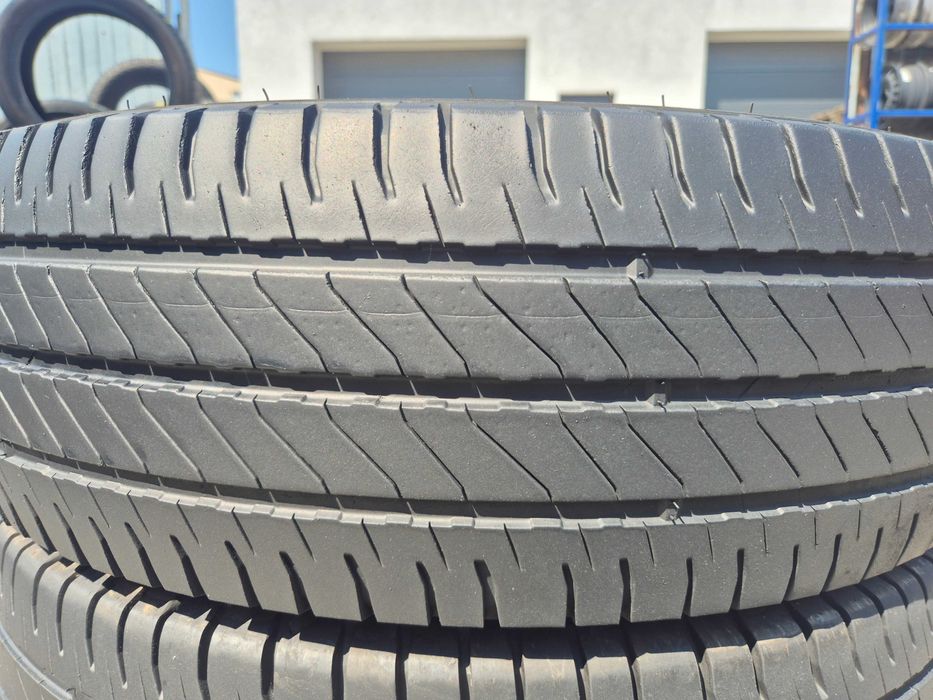 2 Anvelope de VARA - 225/75/16C - Michelin - Stare F BUNA - DOT 2025