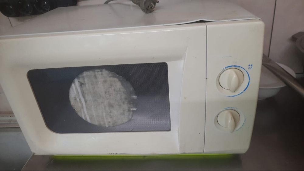 На запчасти Микроволновка lg