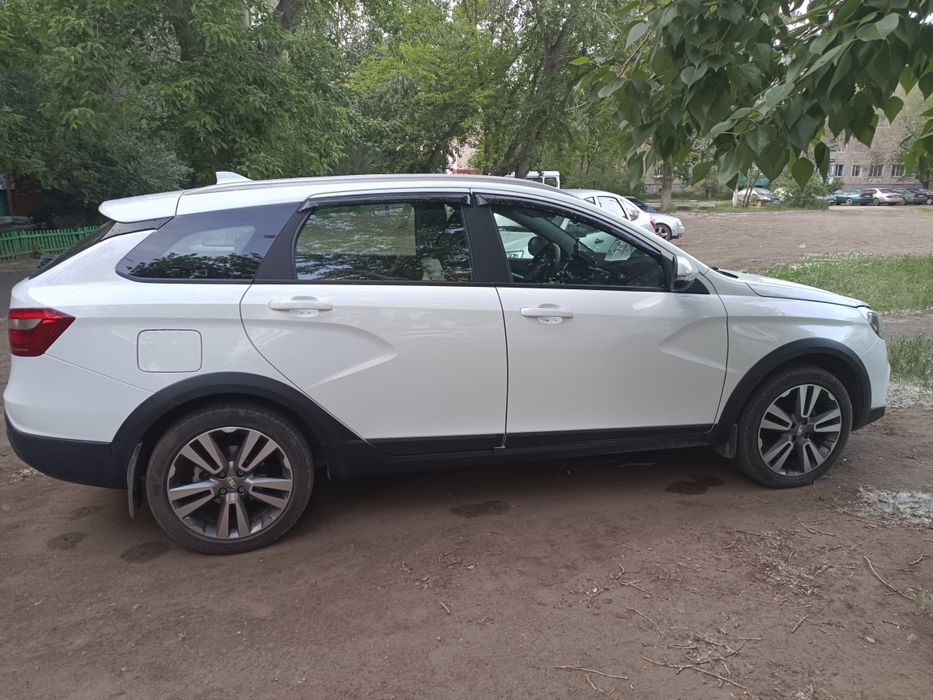 Лада Веста св кросс