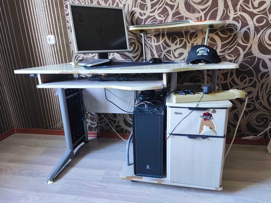 Продам б/у мебель