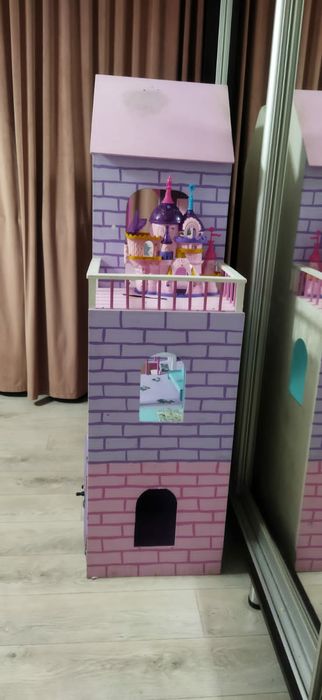 Продам домик для кукол