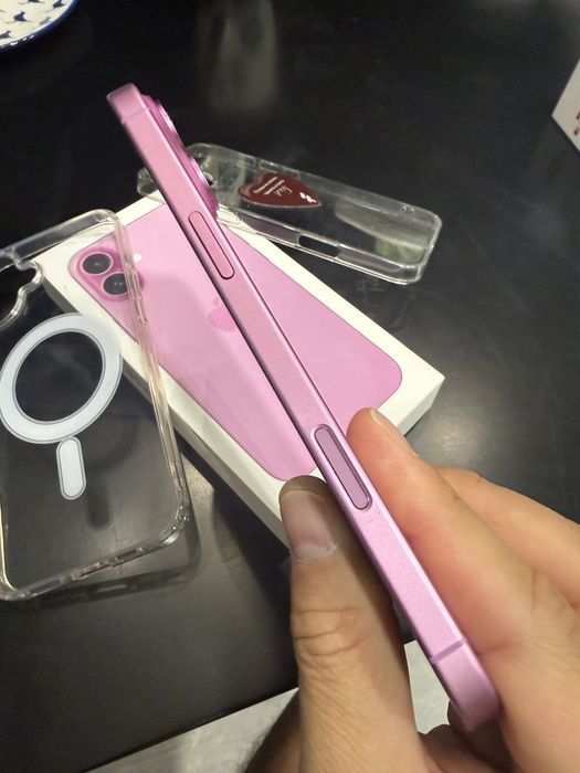 Продам Iphone 16 plus