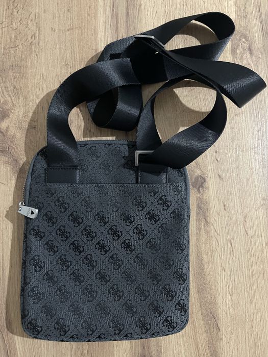 барсетка   guess