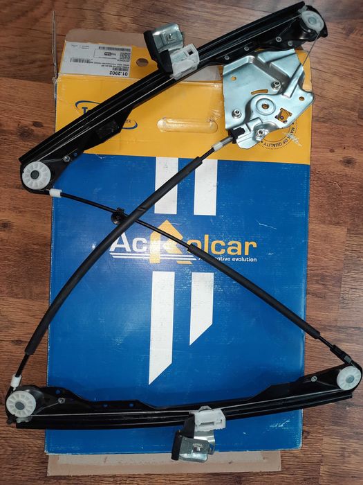 Macara-mecanism geam fata dreapta Ford Focus