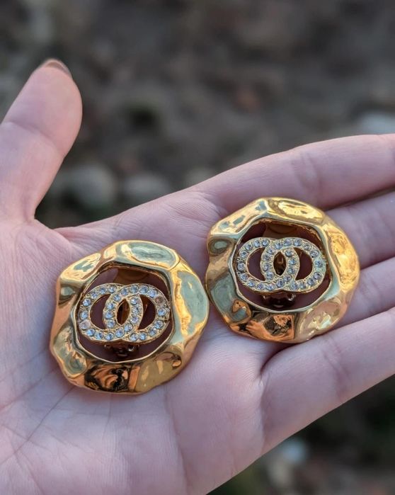 Cercei infinit vechi placati cu aur si zirconii