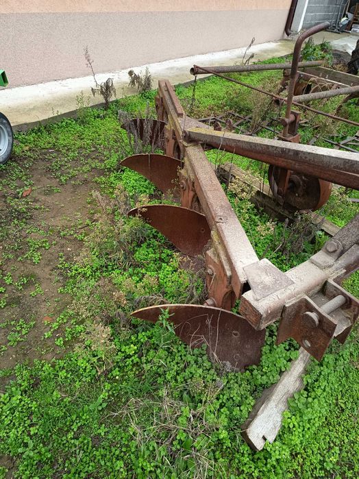 ЮМЗ6L,плуг4 по 25 ,регистриран,стартер