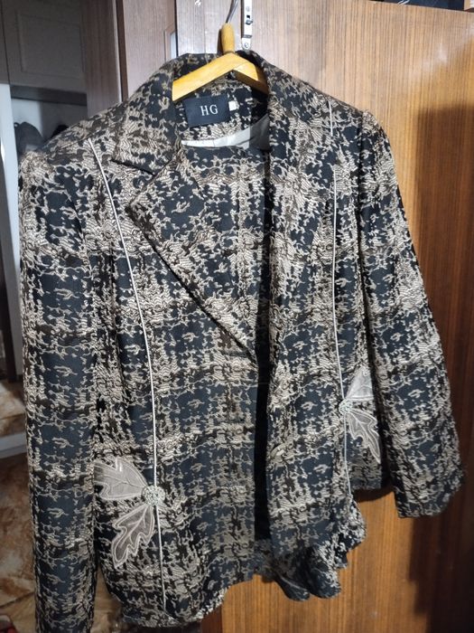 Женский  костюм  б/у