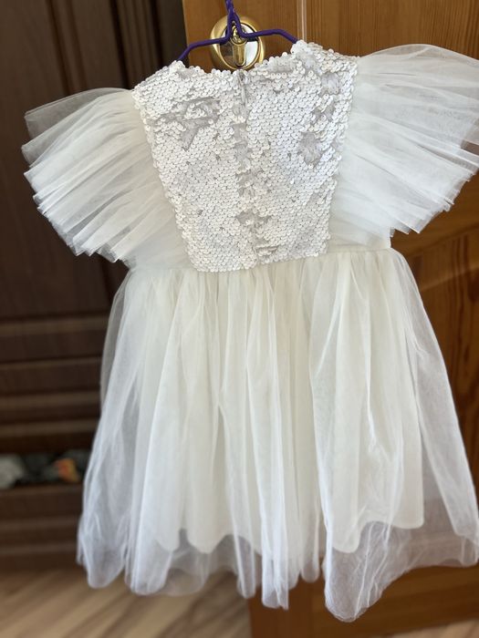 Платье на девочку