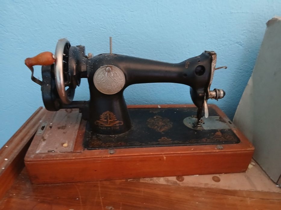 Продавам шевна машина