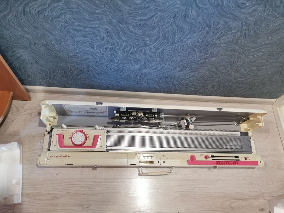 Новая вязальная машина японская Toyota