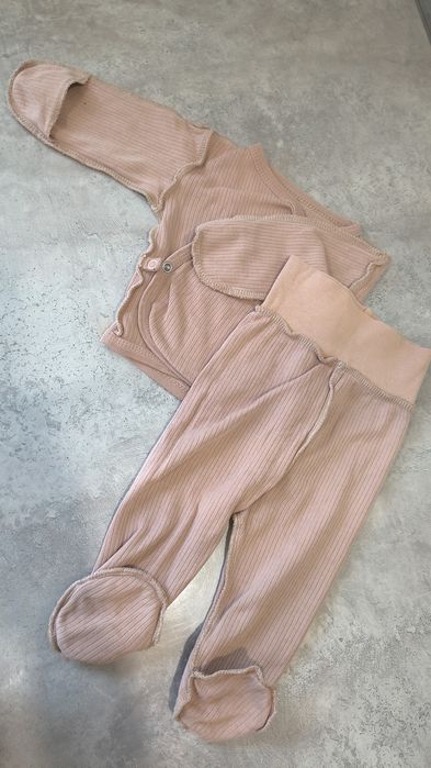 Продам детские вещи