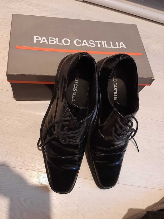 Pantofi lac marimea 41
