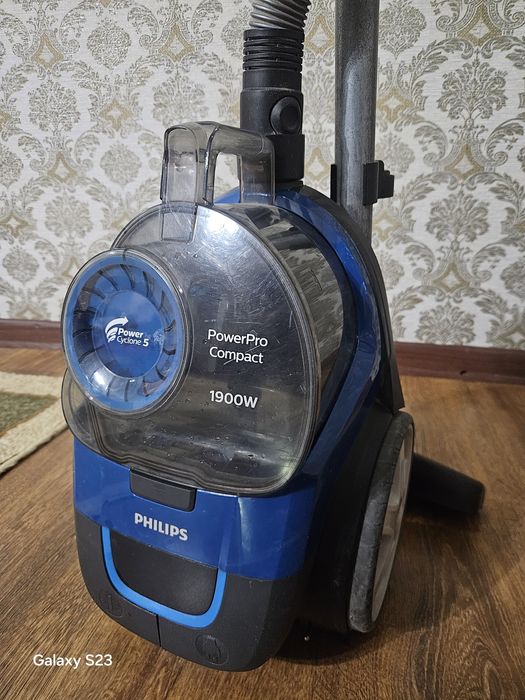 Пылесос PHILIPS FC9352