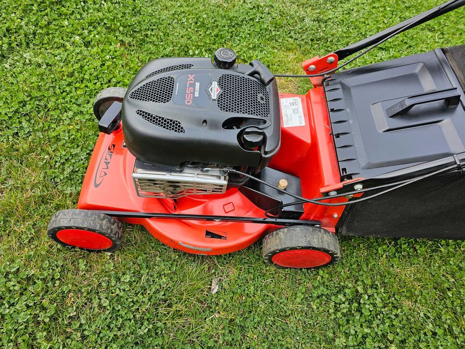 СамоХодна Моторна Косачка Briggs&Stratton, КАТО НОВА.