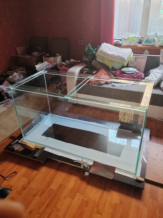 Продам   аквариум  500 литров