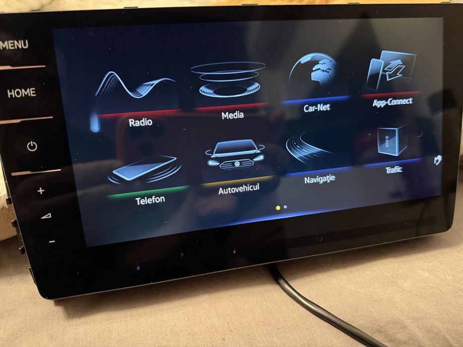 Vând navigație originala VW MIB2.5 Discover Pro cu display de 9.2 inch