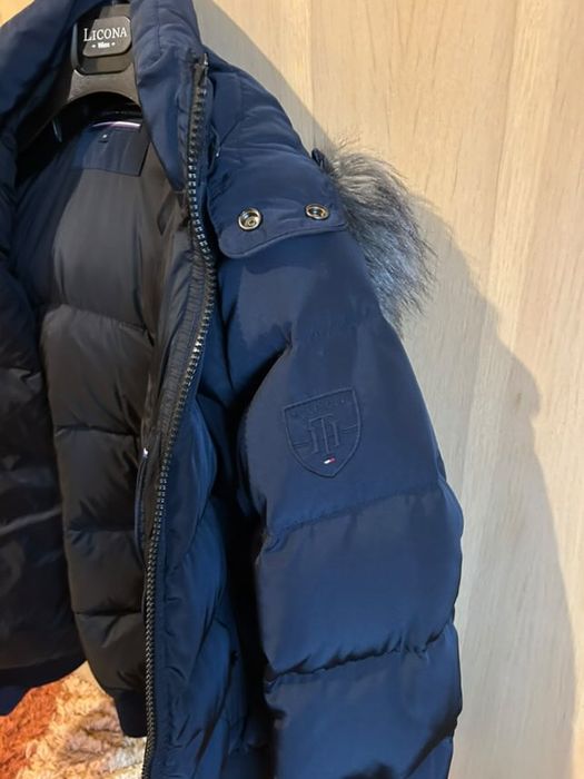 Vand geaca tommy hilfiger