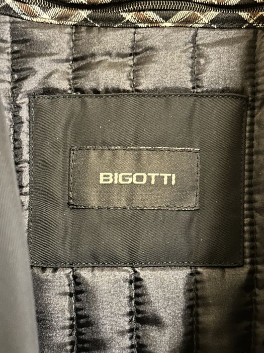 Pardesiu impermeabil 3 sezoane Bigotti, nou, fara eticheta