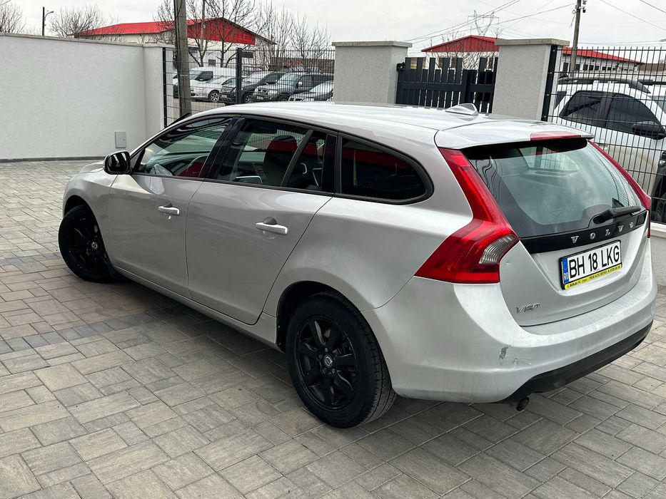 VOLVO V60 2013 — imagine 5