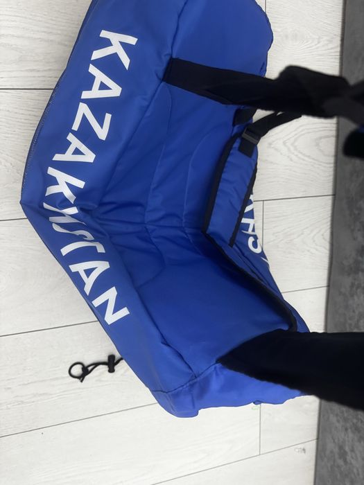 Продам сумку спортивную Казахстан
